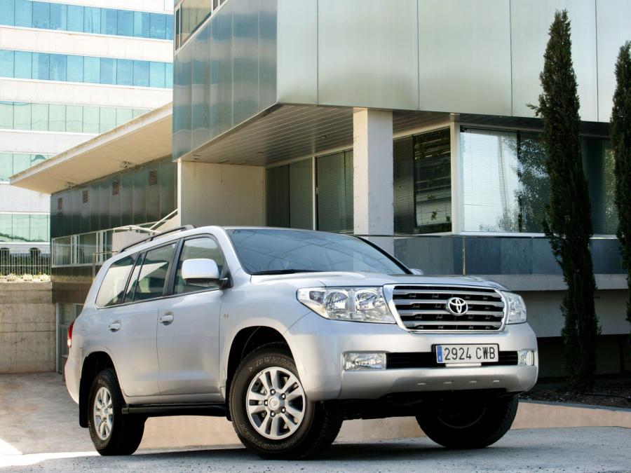  Toyota Land Cruiser 200 2007 года  (фото 7 из 196)